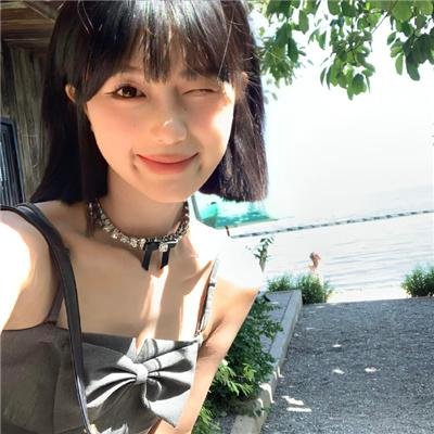有些女孩这样做